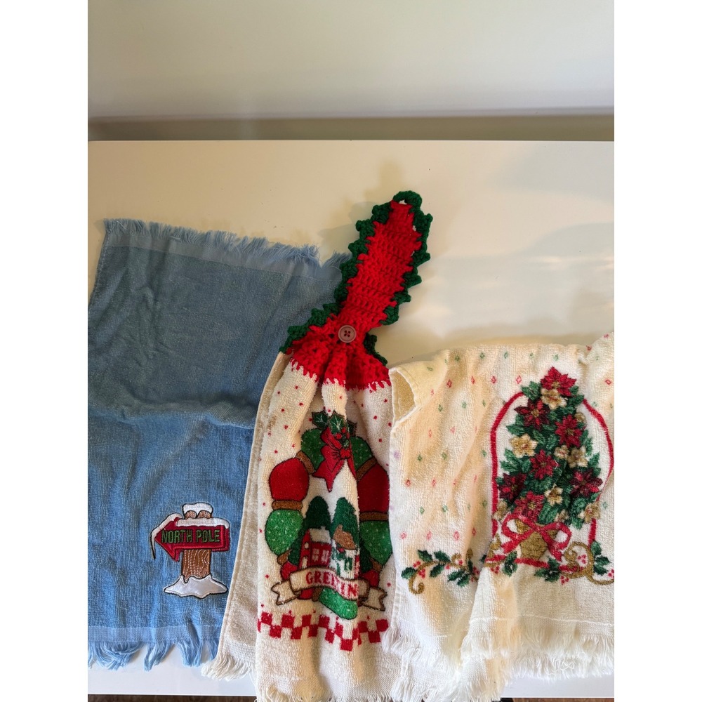 Vintage Christmas Hand Towel Set 3pc Kmart North Pole Poinsettia Crochet Hanging